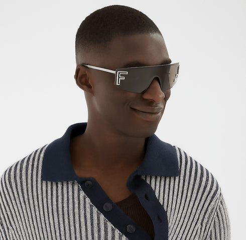 FENDIFendi FE40168U Shield Sunglasses – Silver Metal Frame, Mirrored Lens, 00‑135 mmEYEWEAREcecile