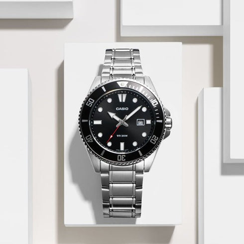 CASIO & VINTAGECasio MDV - 107D - 1A1VEF Men's Analog Dive Watch – Stainless Steel, 200M Water Resistance, Date DisplayWATCHESEcecile