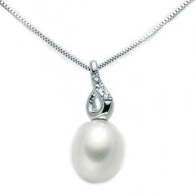 MILUNAMiluna PCL4765X Women's Necklace - 18kt White Gold with Pearl and Diamond PendantJEWELRYEcecile