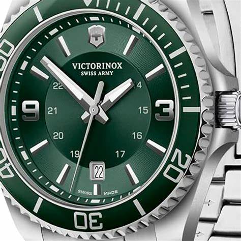 VICTORINOXVictorinox Maverick Men's Watch V241934 – Green Dial, Stainless Steel BraceletWATCHESEcecile