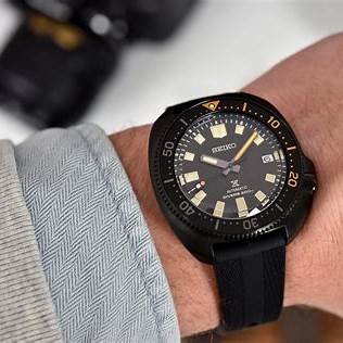 Seiko Prospex SPB257J1 Reloj de buceo automático para hombre - Black Series Edición limitada, esfera negra, correa textil marrón
