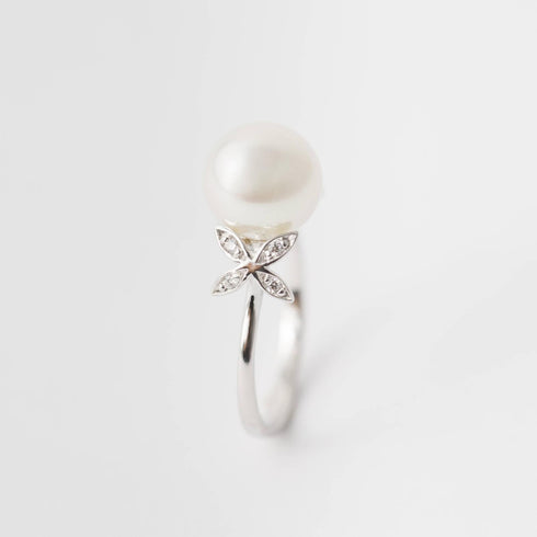 MAJORICAMajorica 16043.01.2.917.010.1 Women's Ring – Rhodium - Plated Silver, Simulated Pearl, Cubic ZirconiaBIJOUXEcecile