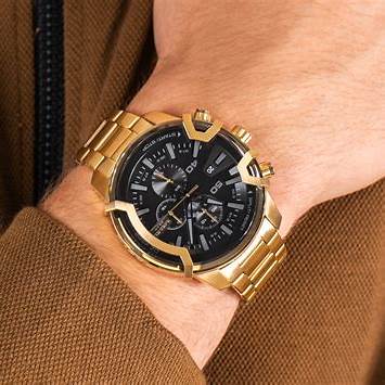 Diesel DZ4522 Griffed Men's Watch - Black Dial, Gold-Tone Stainless Steel Bracelet