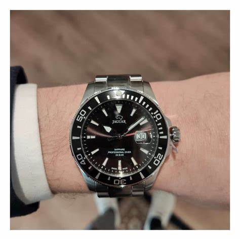 JAGUARJaguar Men's Swiss Quartz Professional Diver Watch - Model J860/D, Stainless Steel Case, Black Dial, Sapphire CrystalWATCHESEcecile