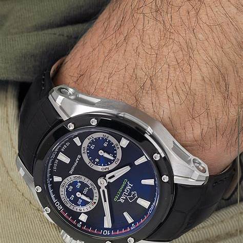 JAGUARJaguar J958/1 Hybrid Connected Men's Watch - Blue Dial, Black Leather StrapWATCHESEcecile
