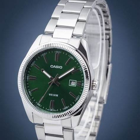 CASIO & VINTAGECasio MTP - 1302PGC - 3AVEF Men's Analog Watch – Green Dial with Gold - Tone Stainless Steel BraceletWATCHESEcecile