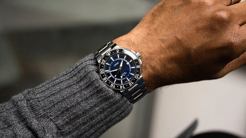 Oris Aquis GMT Date 43.5mm Orologio da uomo - Acciaio inossidabile, quadrante blu, lunetta in ceramica, 300M WR