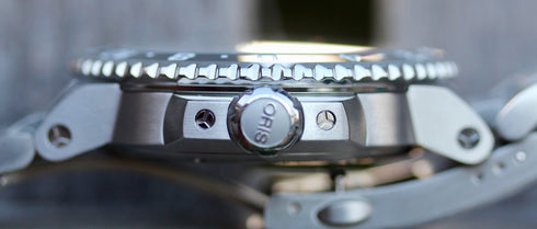 Oris Aquis GMT Date 43.5mm Orologio da uomo - Acciaio inossidabile, quadrante blu, lunetta in ceramica, 300M WR