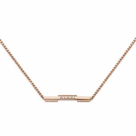 Gucci Link to Love Collier à barrette gravée en or rose 18ct - Modèle YBB662108002