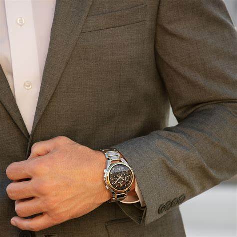 Orologio da uomo Bulova CURV Chronograph - Quadrante nero, bracciale in acciaio inossidabile bicolore