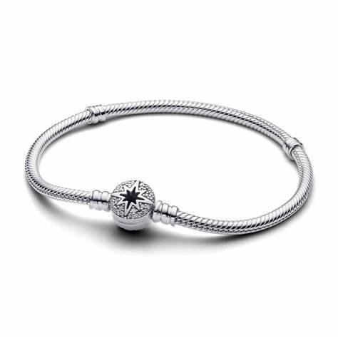 PANDORAPandora Moments 593584C01 - 19 Snake Chain Bracelet with North Star Clasp - Sterling Silver, Cubic Zirconia, 19cmBIJOUXEcecile