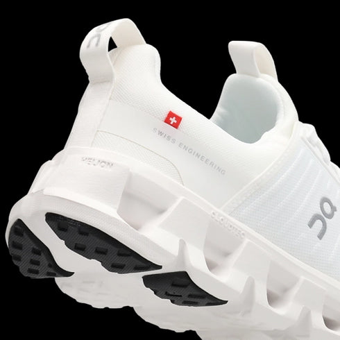 ON donne bianche di Cloudswift