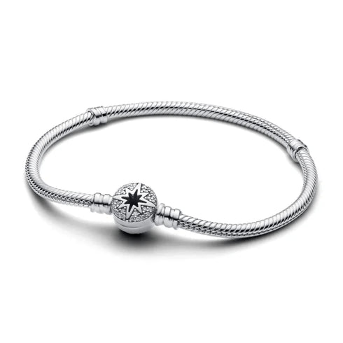 PANDORAPandora Moments 593584C01 - 20 North Star Clasp Snake Chain Bracelet - Sterling Silver, Cubic Zirconia, 20 cmBIJOUXEcecile