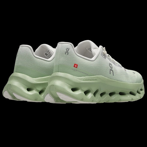 Femmes ivoire sur Cloudtilt