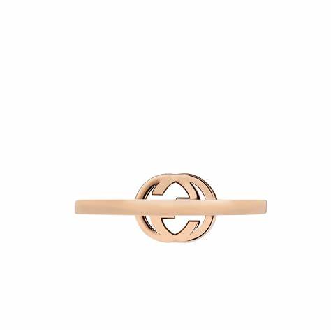 Gucci Bague en or rose 18ct avec diamants en forme de G - Taille 6
