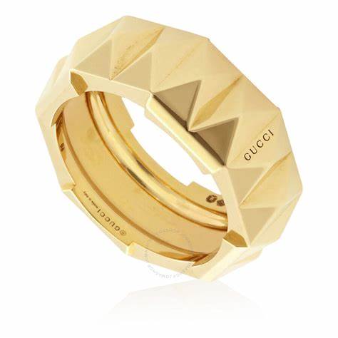 Gucci Link to Love Bague cloutée en or jaune 18ct - Taille 6