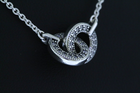 Pandora 392736C01-45 Collar Signature Pavé entrelazado - Plata de ley, 45cm