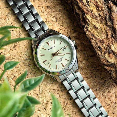 CASIO & VINTAGECasio LTP - 1308D - 9AVDF Women's Watch - Beige Dial, Stainless Steel BandWATCHESEcecile