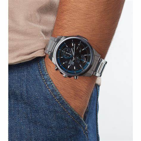 Casio Edifice EFR-S572D-1AVUEF Reloj cronógrafo delgado para hombre - Esfera negra, correa de acero inoxidable