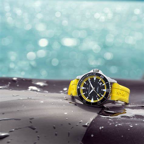 Hamilton Khaki Navy Scuba Auto H82395332 - 40mm Stainless Steel, Black Dial, Acid Yellow Rubber Strap