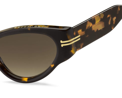 Lunettes de soleil œil de chat pour femme Marc Jacobs MJ 1045/S 086/HA - monture havane foncé, verres dégradés marron