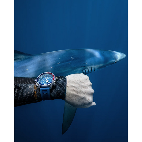 Reloj Citizen BN2038-01L Promaster Aqualand Eco-Drive Diver 200M para hombre, esfera azul, correa de poliuretano azul