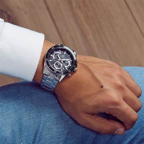 CASIO EDIFICECasio Edifice EFR - 552D - 1AVUEF Men's Chronograph Watch – Black Dial, Stainless Steel BraceletWATCHESEcecile