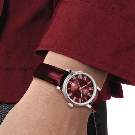 Tissot Carson Premium Lady Reloj de cuarzo - Esfera roja, correa de piel burdeos