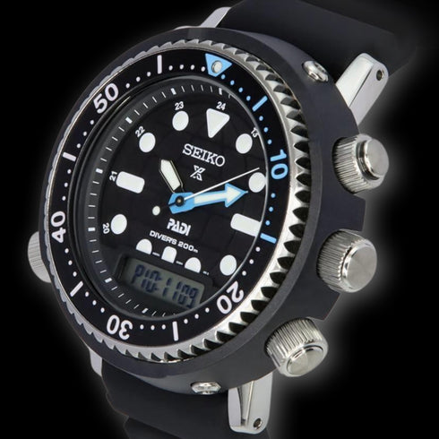 Seiko SNJ035P1 Reloj de buceo Prospex PADI Solar para hombre - Esfera negra, correa de silicona negra