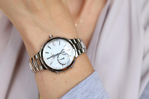 CASIO & VINTAGECasio Sheen SHB - 200D - 7AER Women's Solar - Powered Watch - Silver Stainless SteelWATCHESEcecile