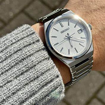 SEIKOSeiko Classic SUR553P1 Men's Quartz Watch - White Dial, Stainless Steel BraceletWATCHESEcecile