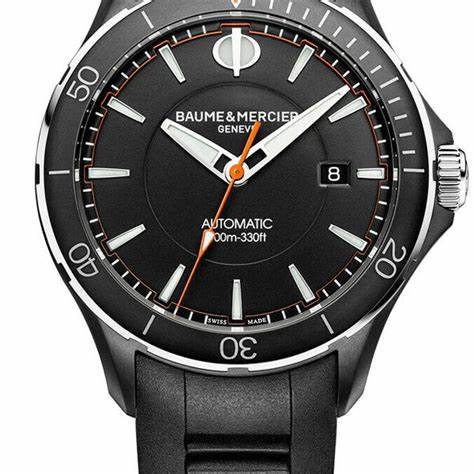 Baume & Mercier Clifton Club MOA10339 Orologio automatico da uomo - Quadrante nero, cinturino in gomma nera