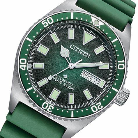 Citizen NY0121-09X Montre automatique Promaster Diver pour hommes, cadran vert, bracelet caoutchouc vert