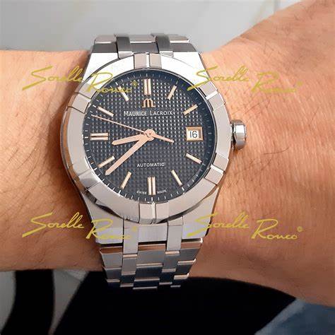 Montre Maurice Lacroix AI6007-SS002-331-1 Hommes Aikon Automatic 39mm, cadran anthracite, bracelet en acier inoxydable
