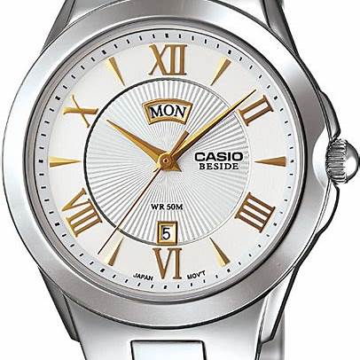 Orologio analogico da uomo in acciaio inossidabile Casio BEM-130D-7AVDF con ghiera della bussola