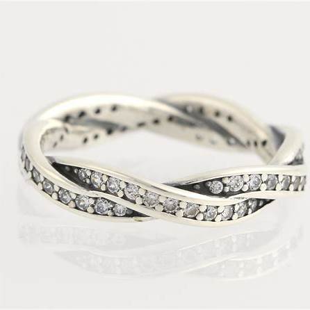 Pandora 190892CZ-58 Anillo Sparkling Twisted Lines - Plata de ley, Tamaño 58