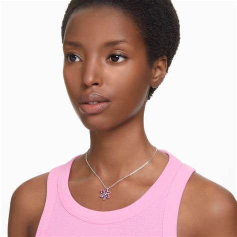 Swarovski 5662493 Collar Colgante Gema - Flor Rosa, Chapado en Rodio