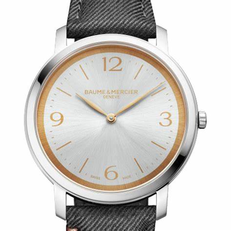 Baume & Mercier Classima 10703 Reloj de cuarzo para hombre - 39mm Esfera plateada, Correa de tela gris
