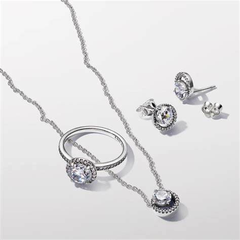 Pandora 291248C01 Pendientes brillantes con halo redondo