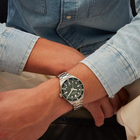 BREILBreil Overhand EW0741 Men's Watch – Forest Green Dial, 39mm Steel BraceletWATCHESEcecile