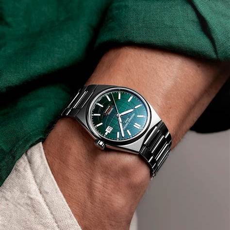 Frederique Constant Highlife Automatic COSC FC-303G3NH6B - Acciaio inossidabile 39 mm, quadrante verde
