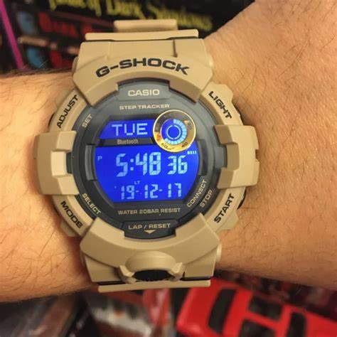 Reloj Deportivo Digital para Hombre Casio G-SHOCK GBD-800UC-5ER – Correa de Resina Beige, Bluetooth, Contador de Pasos