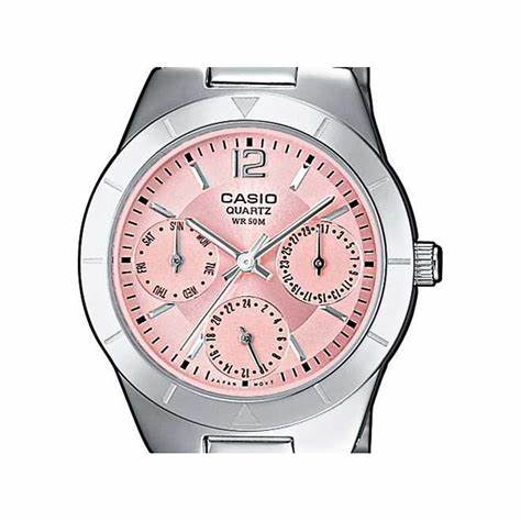 Orologio analogico Casio da donna LTP-2069D-4AVEG - Cassa in acciaio inossidabile da 31 mm, quadrante rosa, indicazione della data e dell'ora, impermeabilità di 50 m