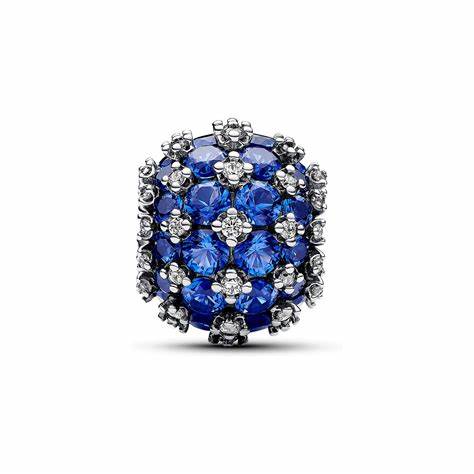 Pandora 792630C02 Charm scintillante Pavé rotondo blu - Argento 925 con pietre blu e chiare