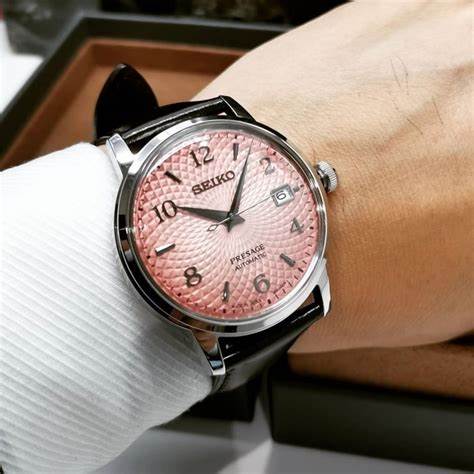 Seiko Presage SRPE47J1 Herren-Automatikuhr - rosa Zifferblatt, limitierte Auflage