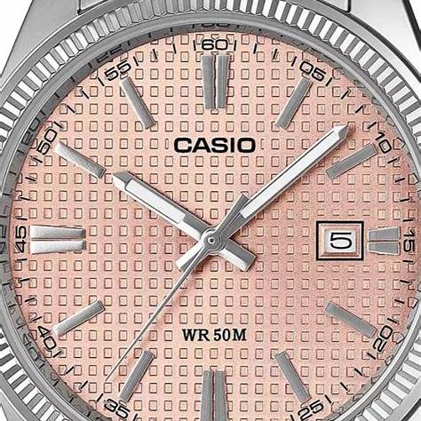 Casio MTP-1302PE-4AVEF Herren Analog Uhr – Rotes Zifferblatt mit Edelstahlarmband