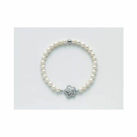 Miluna PBR2549-TPZ Women's Pearl Bracelet with Flower Pendant and White Topazes