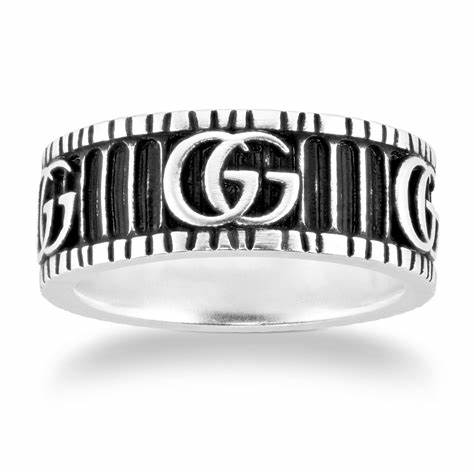 Gucci GG Marmont Sterlingsilber 8mm Ring - Größe 6