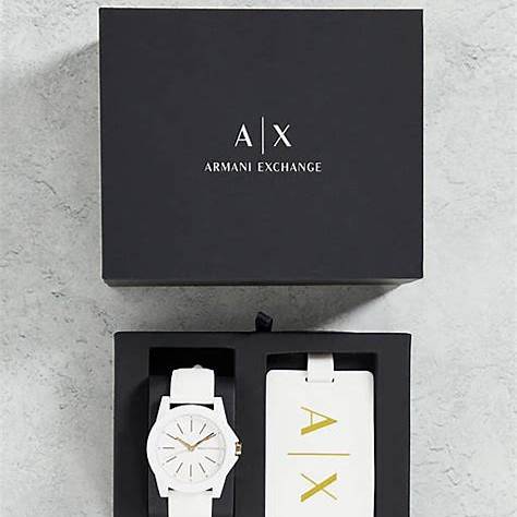 Reloj de Cuarzo para Mujer Armani Exchange AX7126 - Correa de Silicona Blanca, Incluye Etiqueta de Equipaje