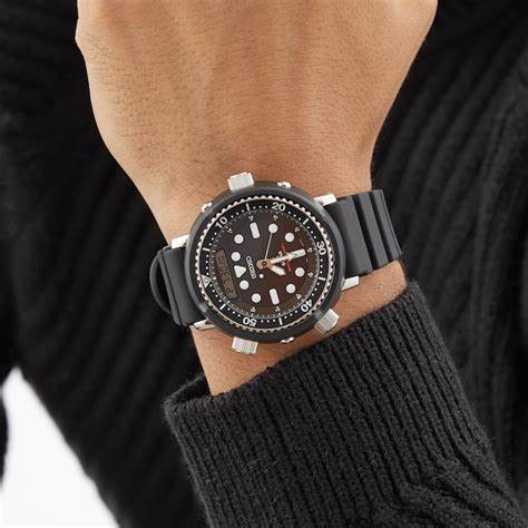 Seiko Prospex SNJ025P1 Reloj de buceo solar para hombre - Esfera negra, correa de silicona, pantalla analógica-digital